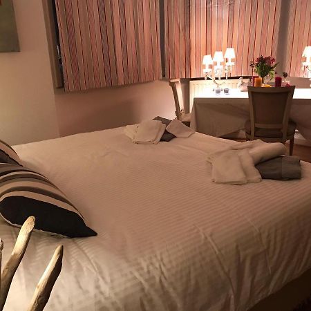 Le Dernier Metro Bed and Breakfast Woluwe-Saint-Pierre Exteriör bild